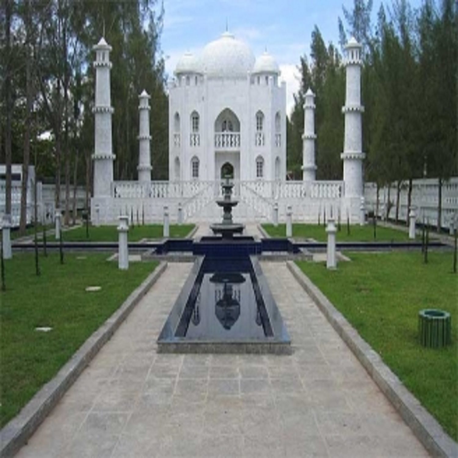 Tajimahal-Replica-do-Monumento-Historico